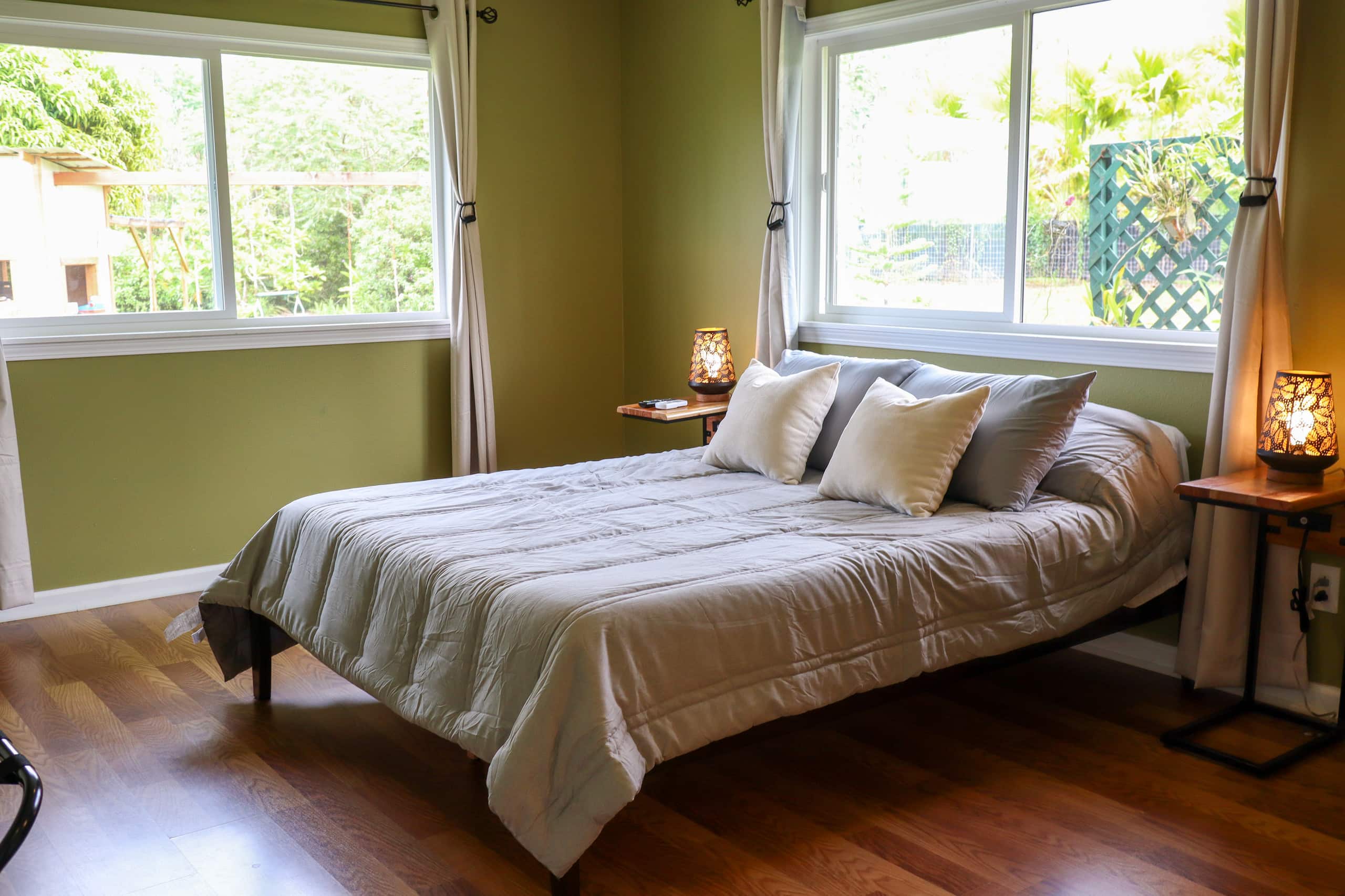 Home in Keaau · ★5.0 · 3 bedrooms · 4 beds · 2 private baths - Photo 16