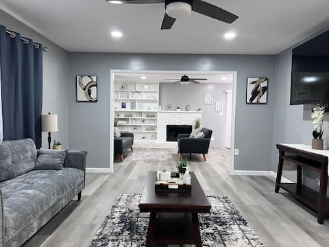 Top Airbnb: NEW and Improved Home In Visalia in Visalia