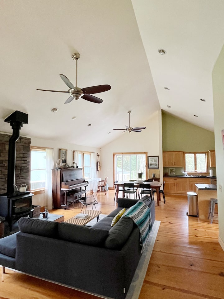 Woods/modern Private Home @West_falls_woods - East Aurora, NY