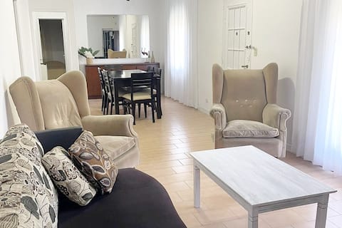 Airbnb con mejor rendimiento: Beautiful House in Luro Park en Parque Luro