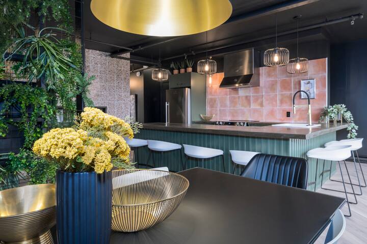 Heaven’s Garden / / Luxury penthouse downtown gallery image 5