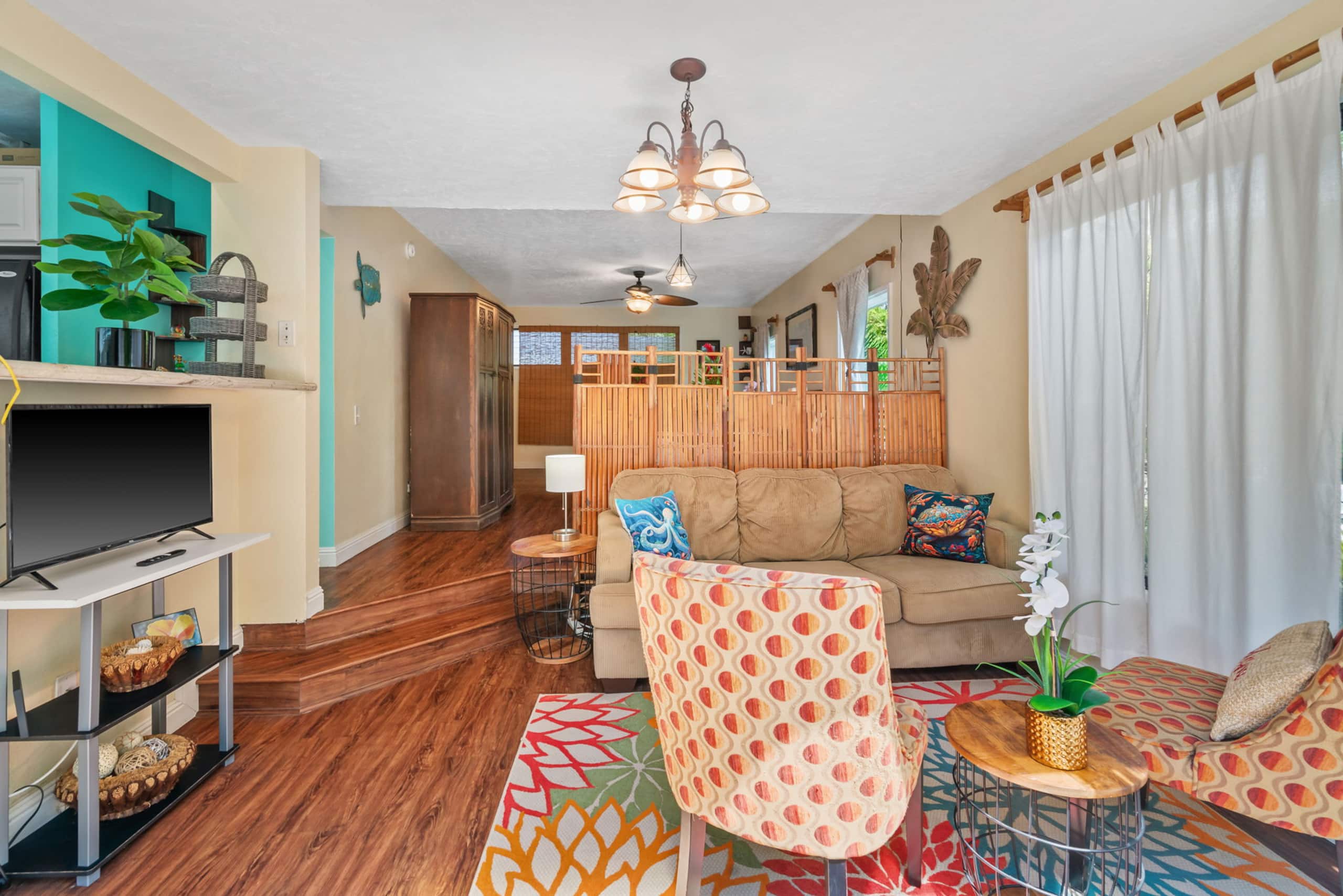 North shore condo w/ full kitchen, laundry & pool - Image 7