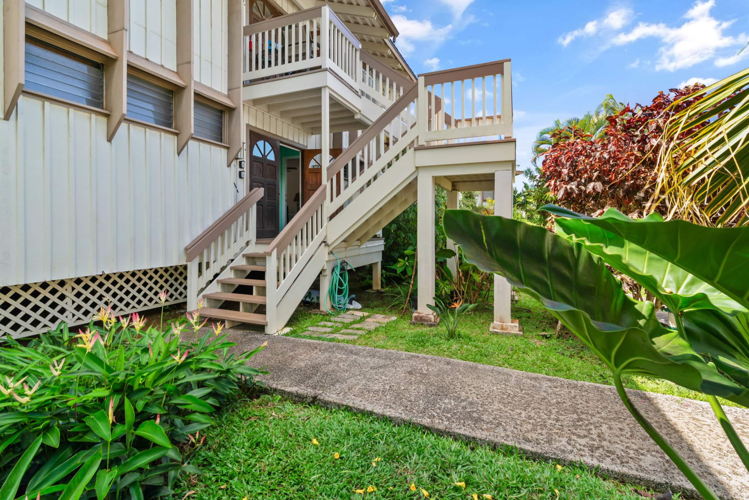 North shore condo w/ full kitchen, laundry & pool - Image 14
