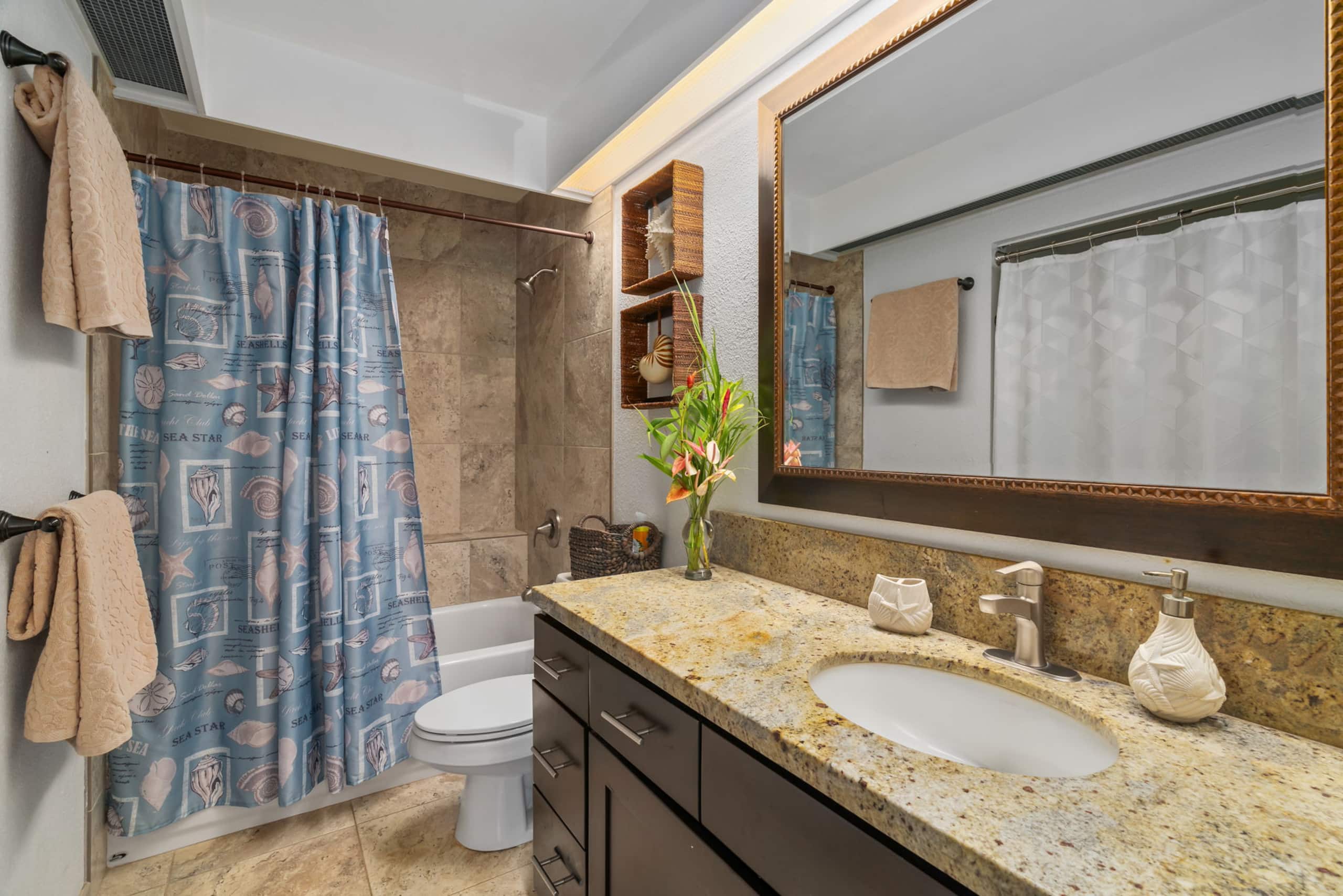 North shore condo w/ full kitchen, laundry & pool - Image 5