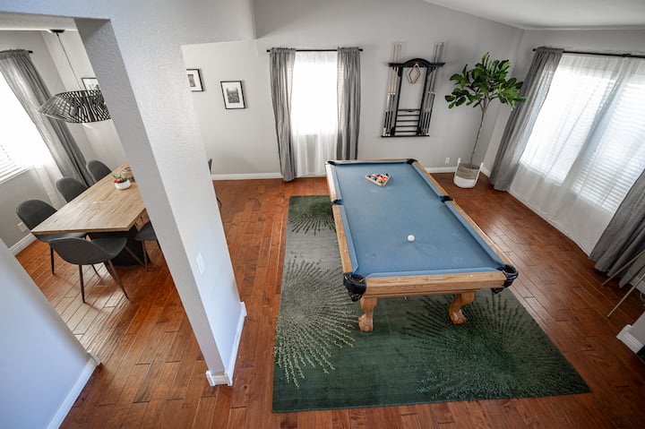 Modern 4br Haven + Pool - 헨더슨