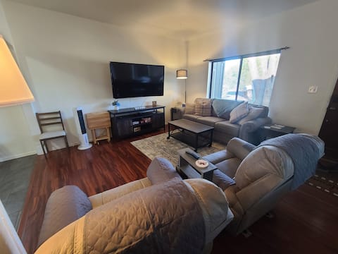 Top Airbnb: The Hometown Getaway in White Mountains Rural