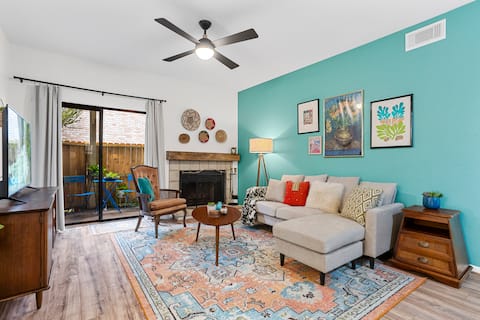 Successful Airbnb property: Discounted Gorgeous NRG 2 BR Condo King Bed in Astrodome Area