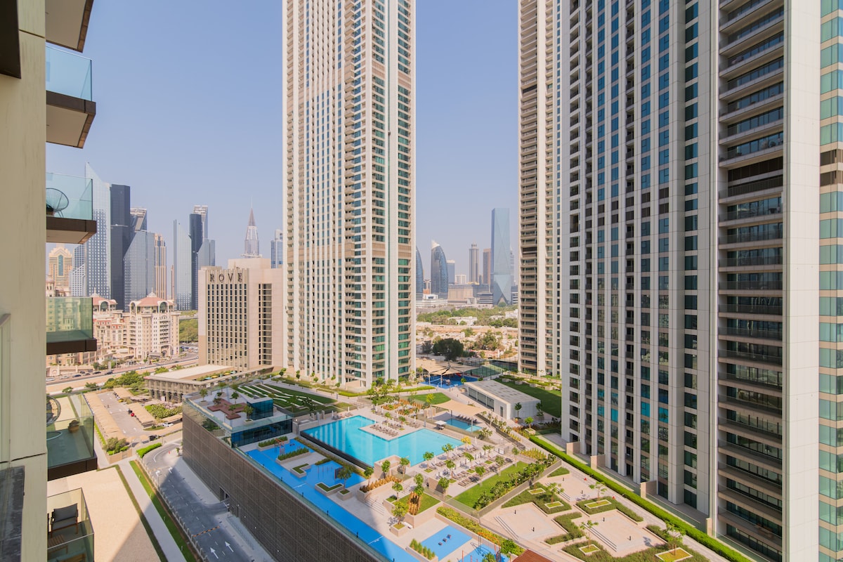 1-Bedroom Apartment · Downtown View · II 2