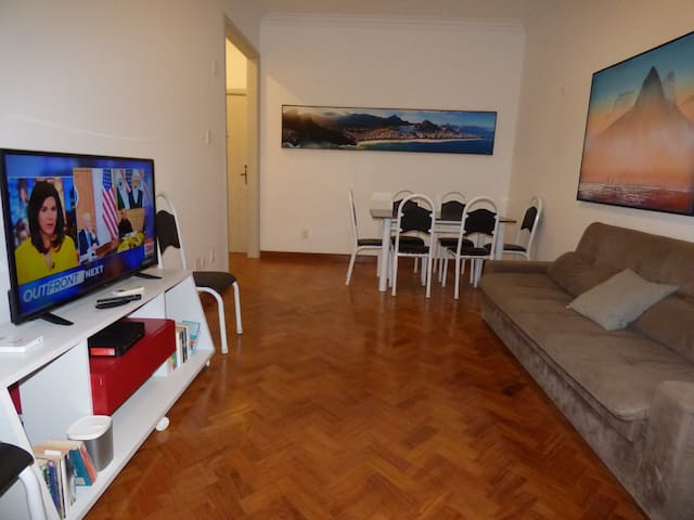 Fantastic apartment with Parking in Copacabana