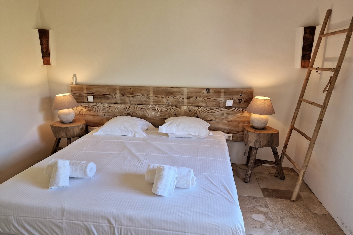 带140厘米床的卧室 