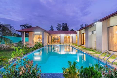 Mangi Ferra, 3-BDR pet-friendly pool villa