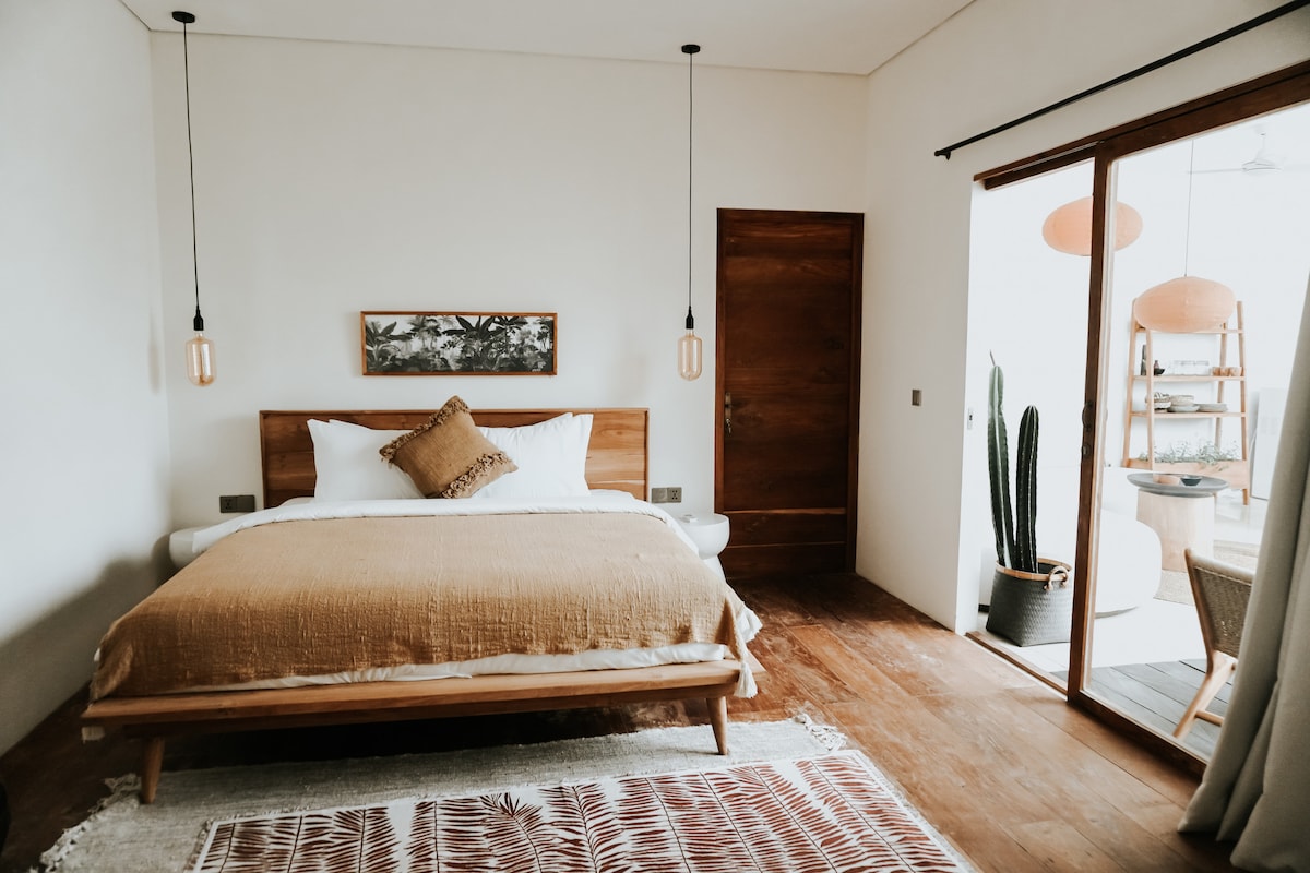 Home in South Kuta · ★4.96 · 1 bedroom · 1 bed · 1 bath รายการ Airbnb เปรียบเทียบ