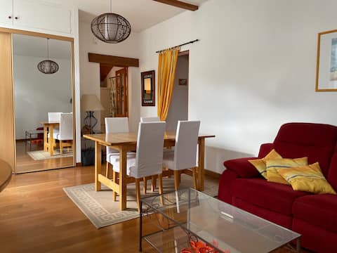 Popular Airbnb listing: House in a quiet residential area in Rangueil / Sauzelong / Jules Julien / Pech David / Pouvourville