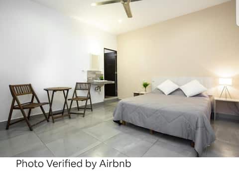 Top performing Airbnb: Apartment with pool / near the beach & 5 Av in Infonavit Colosio