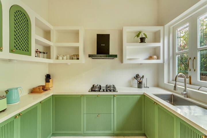 ✨A refreshing blend of mint green cabinetry and creamy white walls, this bright, breezy kitchen brings charm and clarity to every culinary moment✨