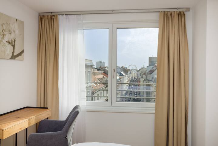 Tabor Levi with balcony gallery image 4