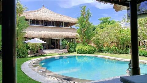 Villa Elanora / Berawa, 200m stroll to the beach