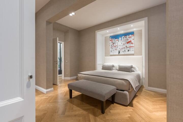 Luxury, location & comfort w/complimentary wine! gallery image 4