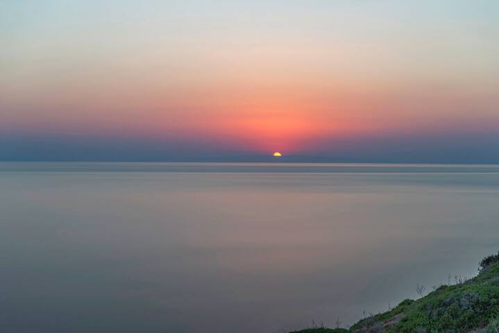 Private Seaside House in Syros gallery image 3