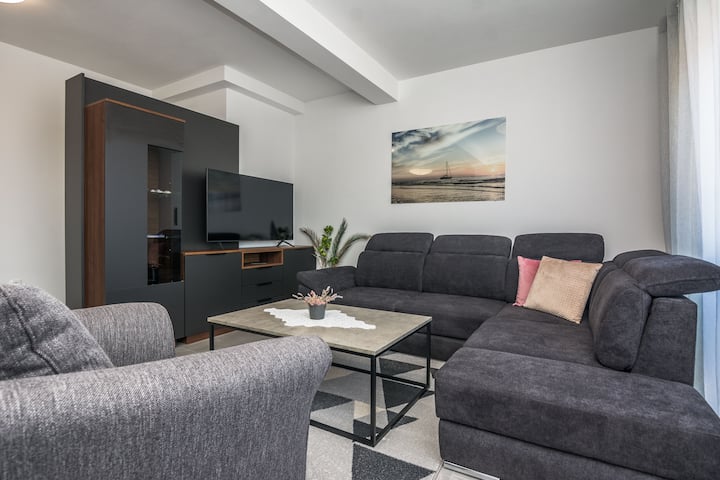 Beachfront Apartment Glamour03 - Ta Leut Agency - Vir