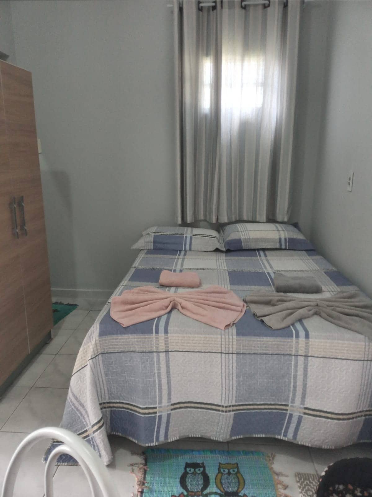 Poskytujem posteľnú bielizeň a prenosnú detskú postieľku.