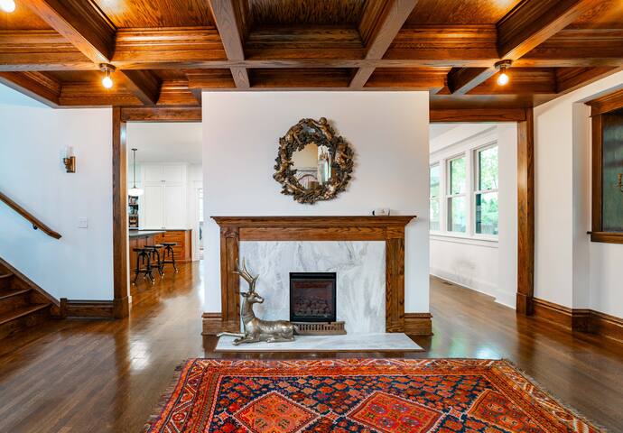 Summit Avenue Mansion gallery image 2