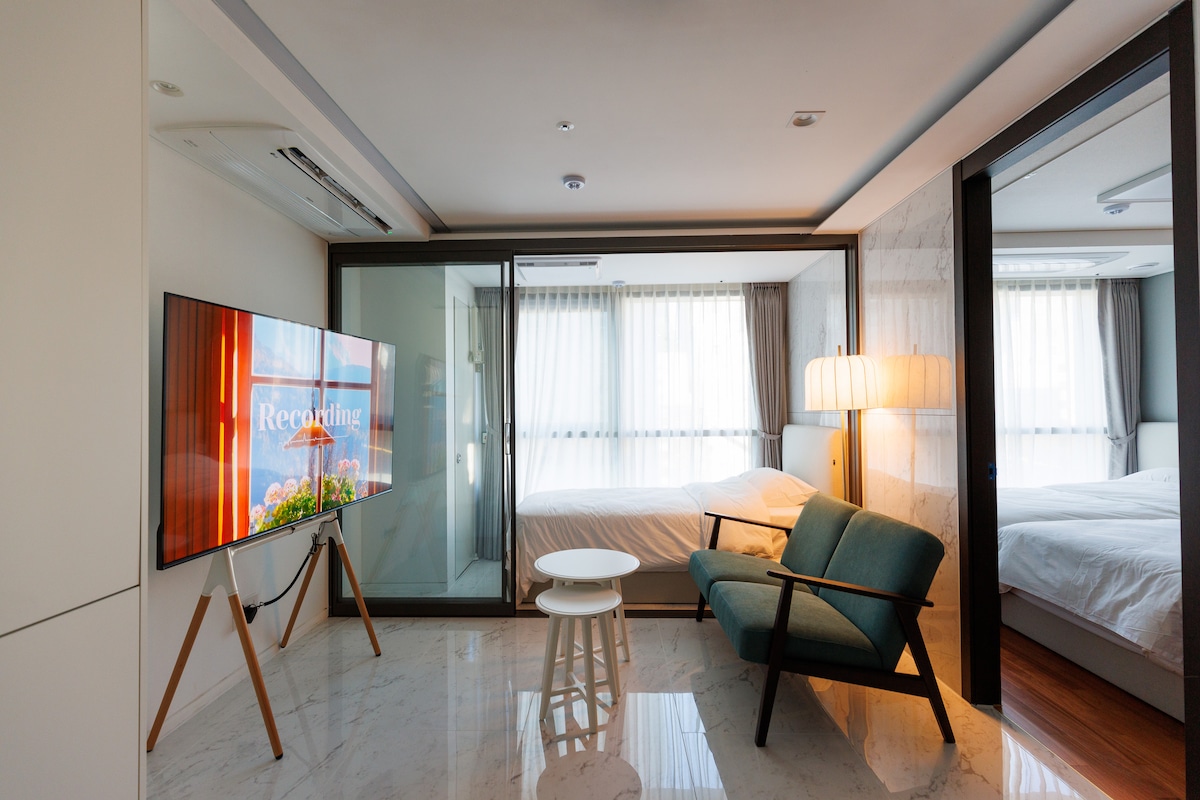 WECO STAY Gangnam (Deluxe Room) - South Korea, image size:1200x800