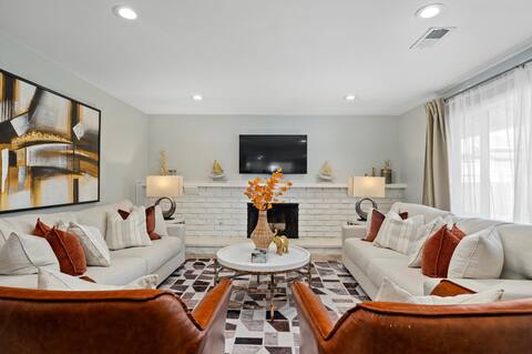 LUX Quiet Home | Disney | Knotts | Beach