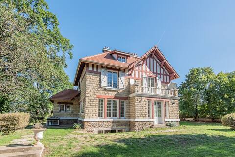 Comfortable and elegant house - 20 minutes from Paris