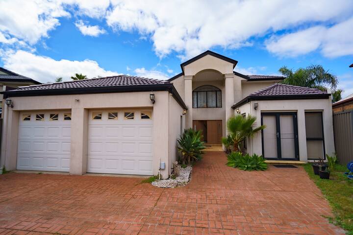 Lakefront Views Gateway gallery image 5