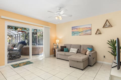 Top Airbnb: Heated Pool + Hot Tub Oasis | Family Retreat in Punta Gorda
