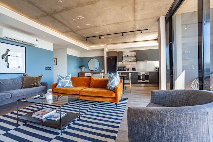 Luxury 2Bedroom,24/7 Security Heart of DeWaterkant gallery image 2