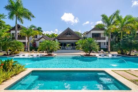 Canoe Cove