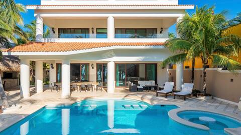 Beachfront, 12BR, Private Chef, Pool Villa Lol-Beh