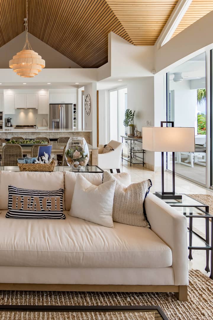 modern bungalow with tropical design influences