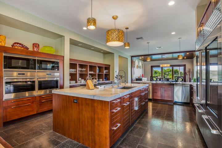 The Blue Lagoon gallery image 4