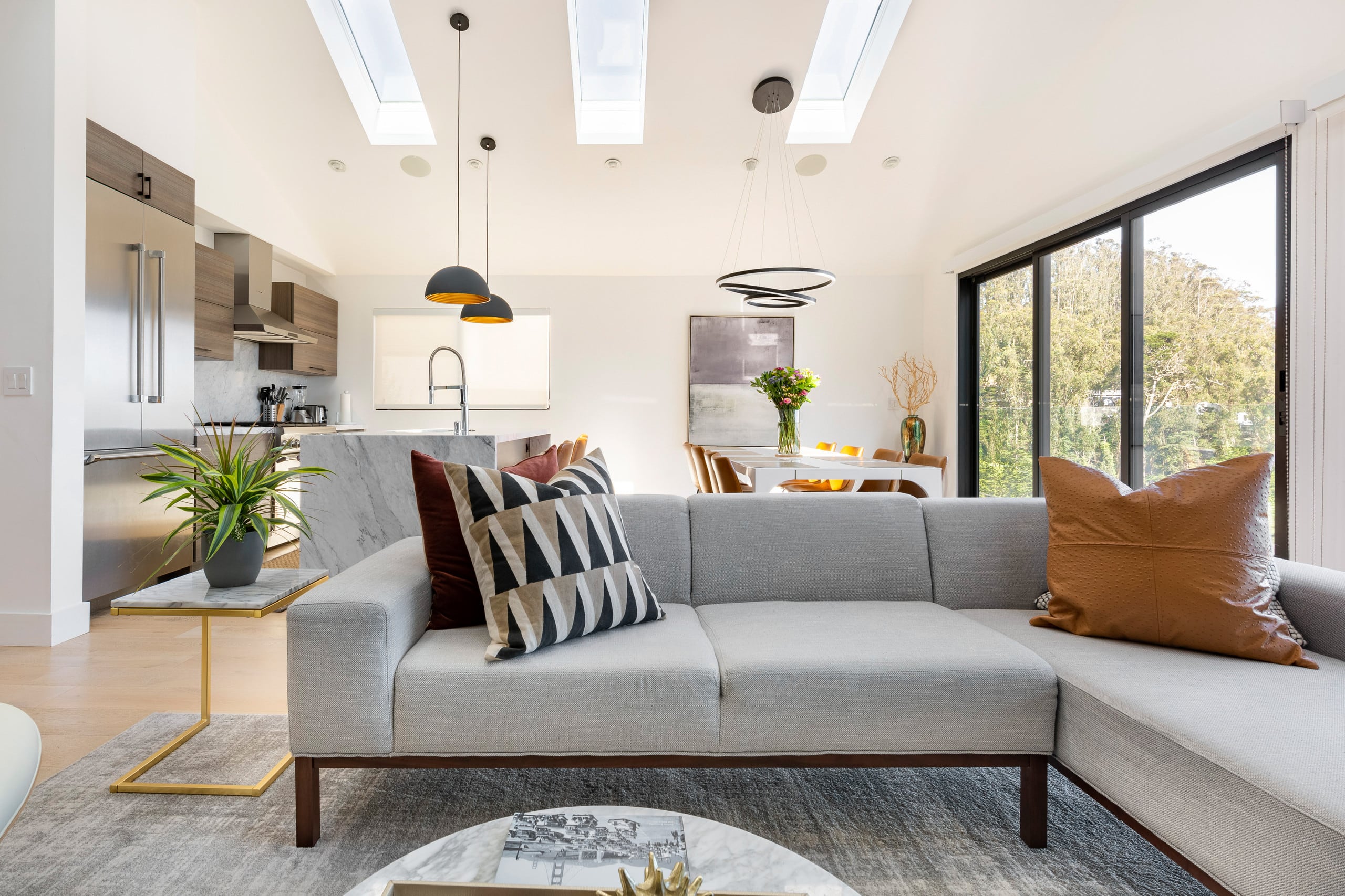Villa in San Francisco · ★4.6 · 5 bedrooms · 6 beds · 3 baths - Image 6