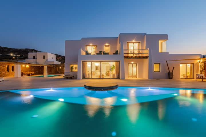 Mercedes Viano Van  Luxury Villa Rentals in Mykonos Greece