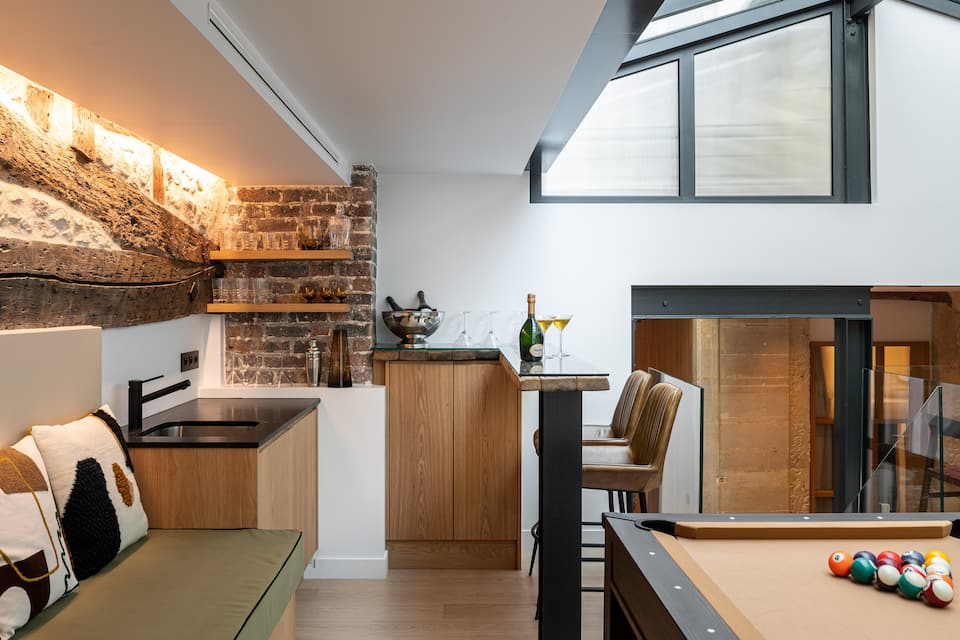A glass-roofed courtyard home in the Marais, Paris, Île-de-France, France, photo 2 of 10
