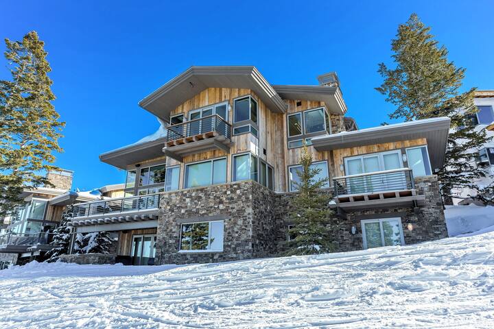 Stein Eriksen Residences Private Six Bedroom Home