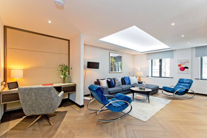 Golden Square One gallery image 2