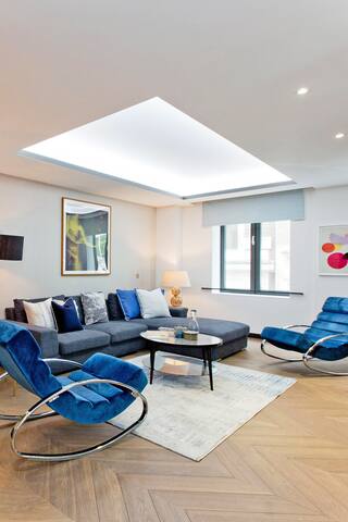 Golden Square One gallery image 4