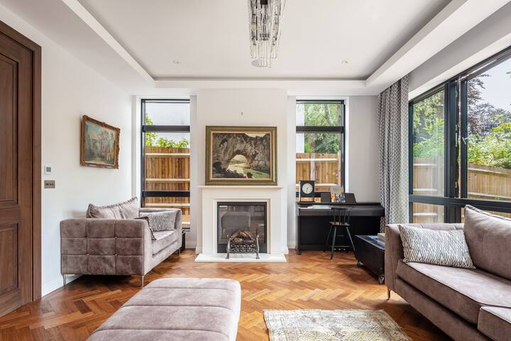 Strength in Depth gallery image 5