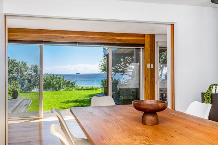 Byron bay Luxury Homes Belongil Beach House gallery image 3