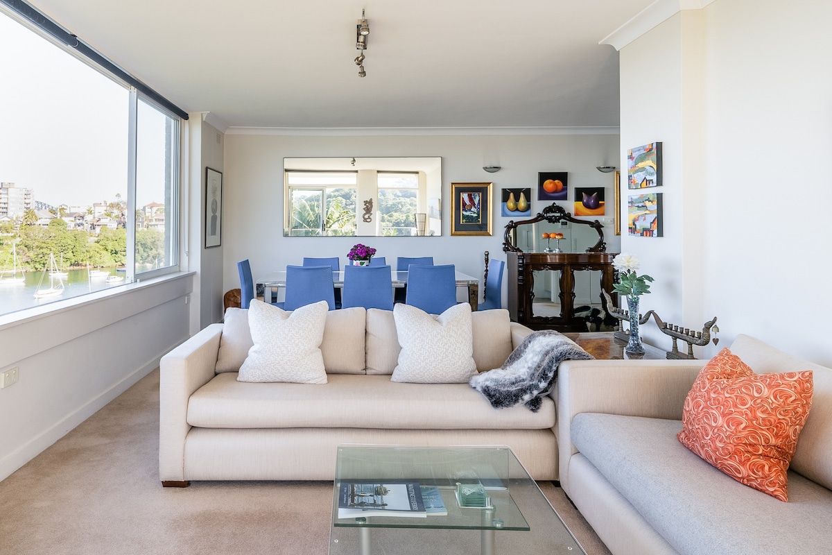 Top Airbnb: Absolute Harbourfront Apartment with Fabulous Panoramic Views in Mosman