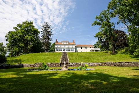 Family Holiday Escape - Hot Tub, Pets <1hr NYC