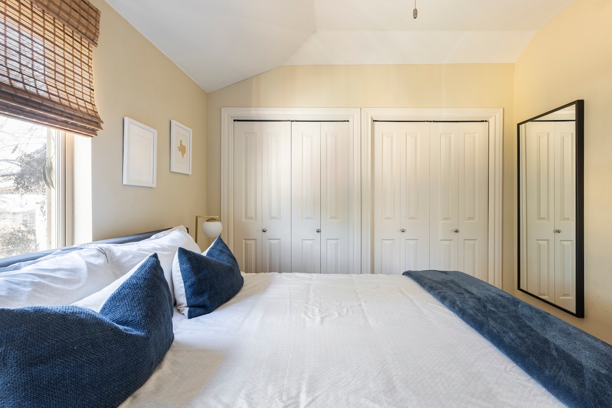 Spacious Retreat in East Downtown