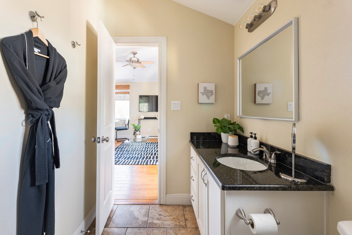 Spacious Retreat in East Downtown