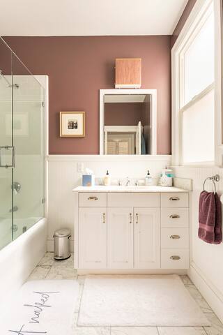 Gorgeous Marina Home near the Golden Gate Bridge gallery image 5