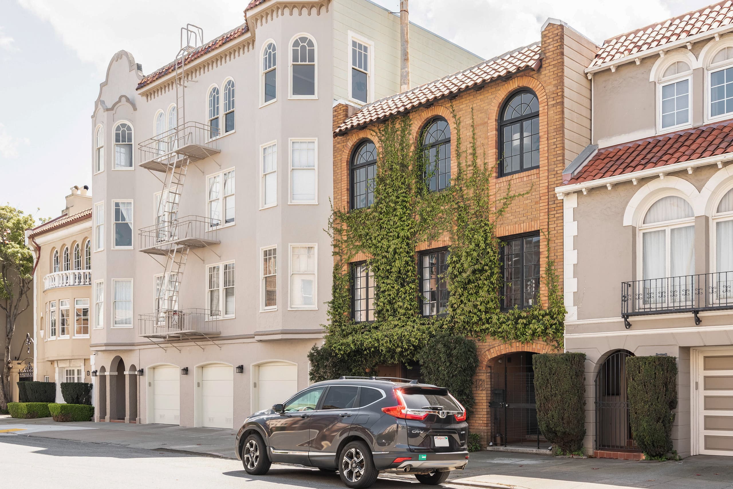 Condo in San Francisco · ★4.95 · 3 bedrooms · 4 beds · 2.5 baths - Image 53